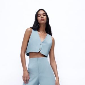 Cropped linen blend vest